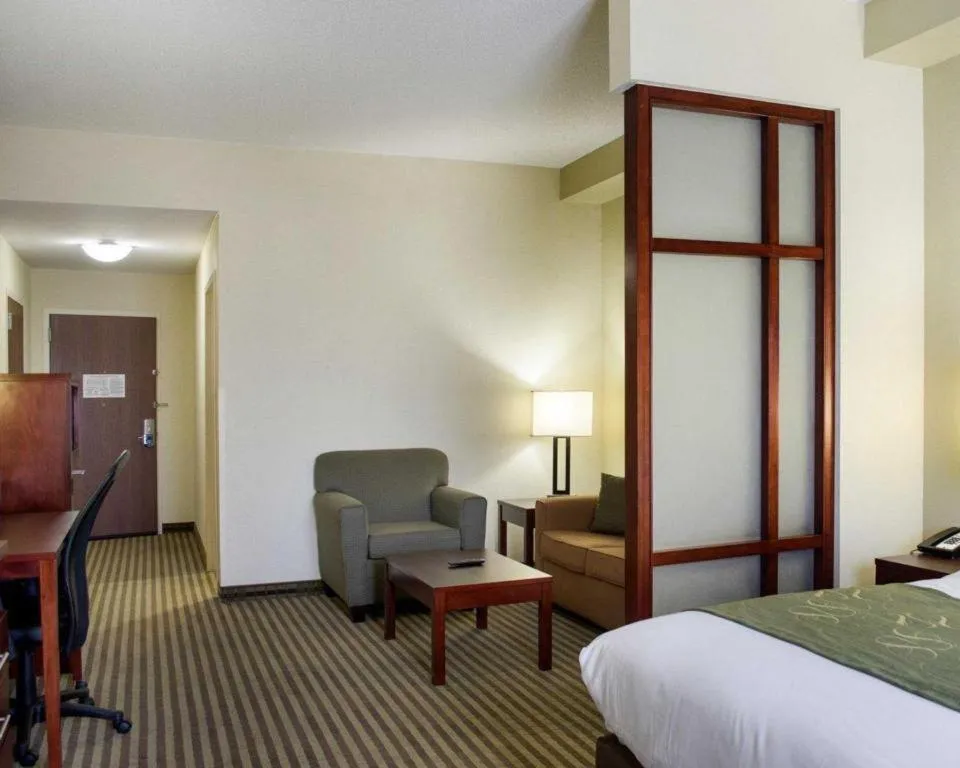 Comfort Suites Greenwood