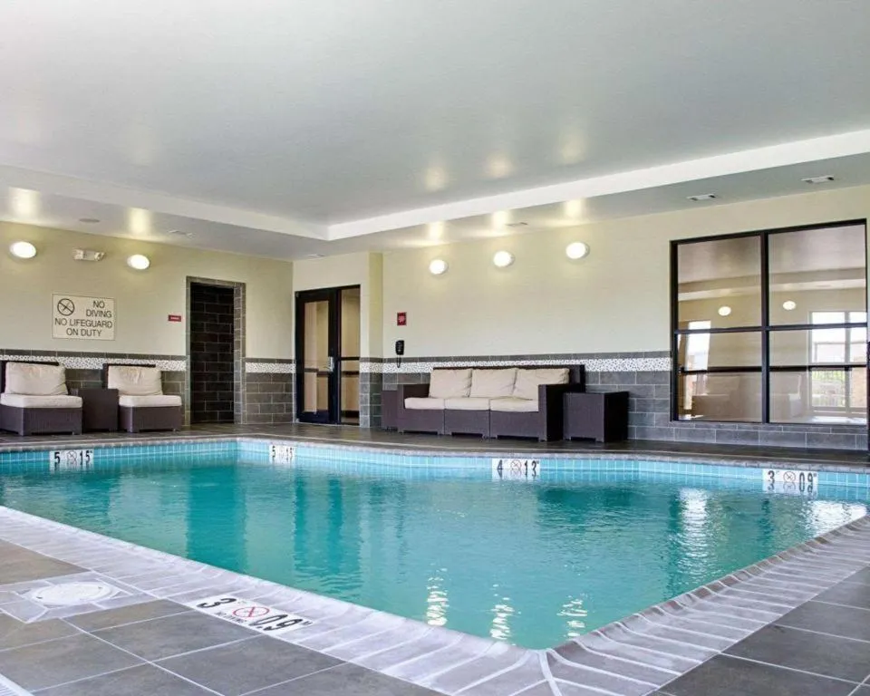 Comfort Suites Greenwood