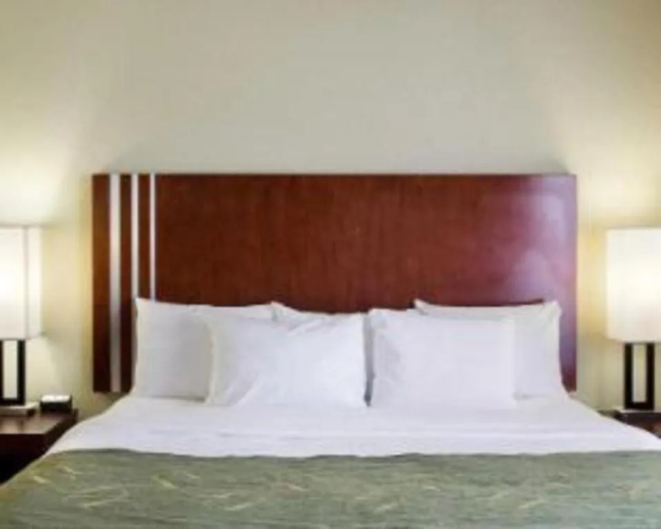 Comfort Suites Greenwood