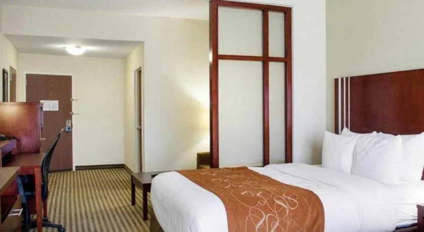 Comfort Suites Greenwood