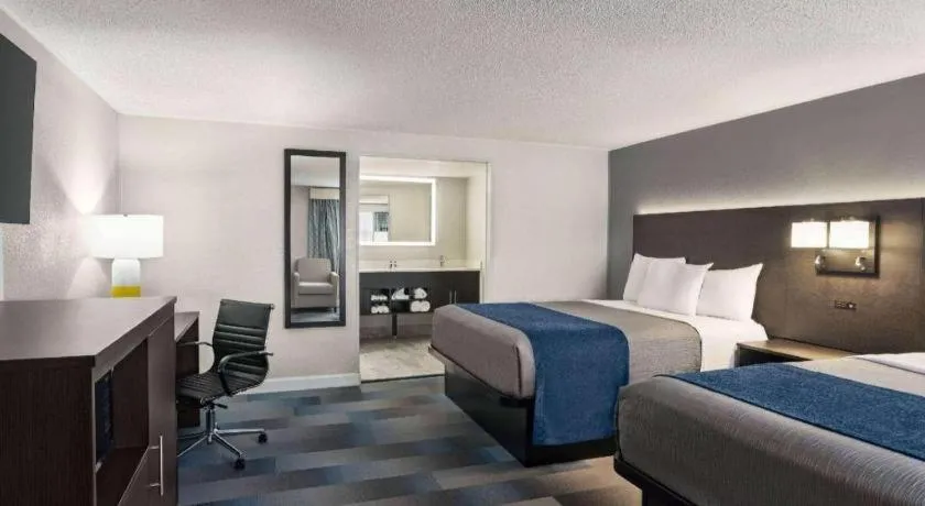 Bed in Days Inn Chillicothe