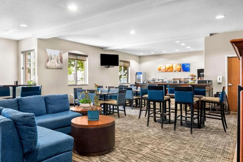 Comfort Inn & Suites