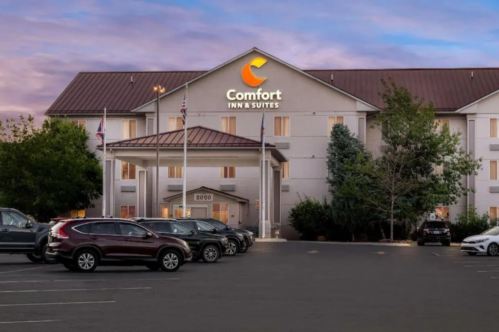 Comfort Inn & Suites