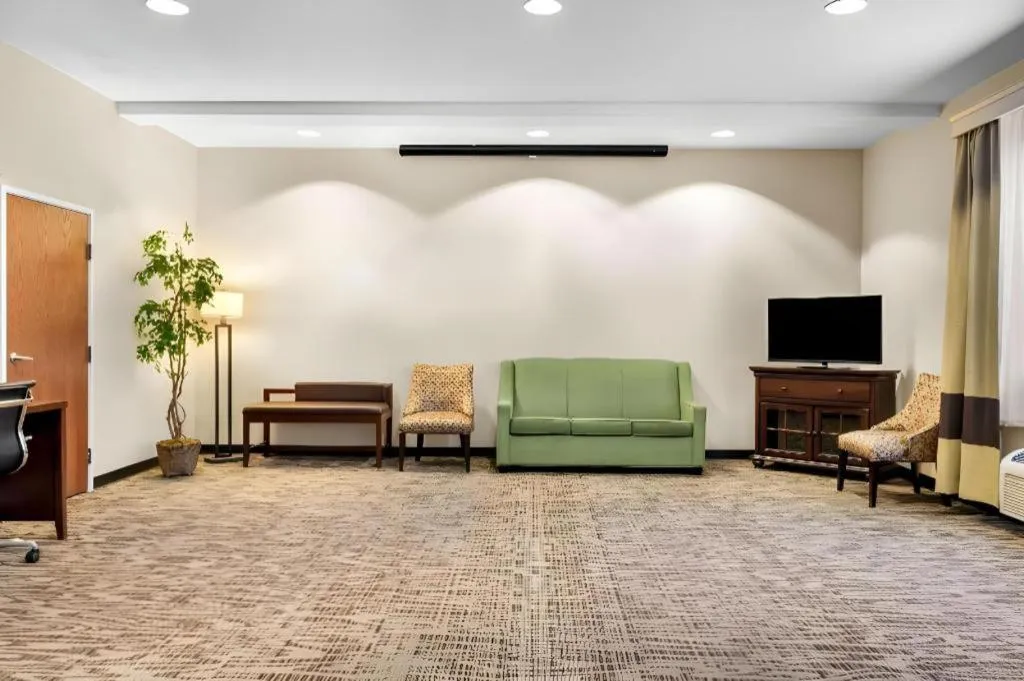 Comfort Inn & Suites