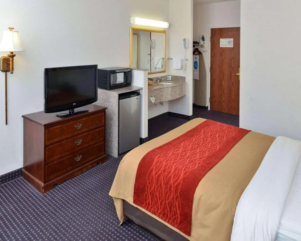 Bed in Comfort Inn & Suites