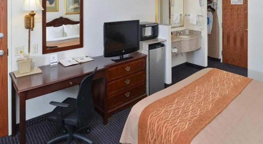 Bed in Comfort Inn & Suites