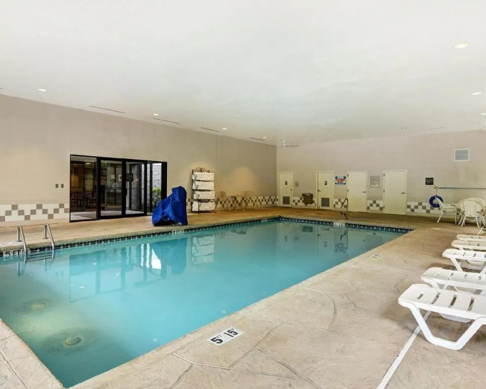 Comfort Inn & Suites Hot Springs Midtown