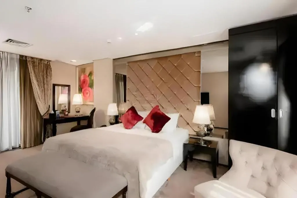 Bed in Amaroossa Bandung hotel