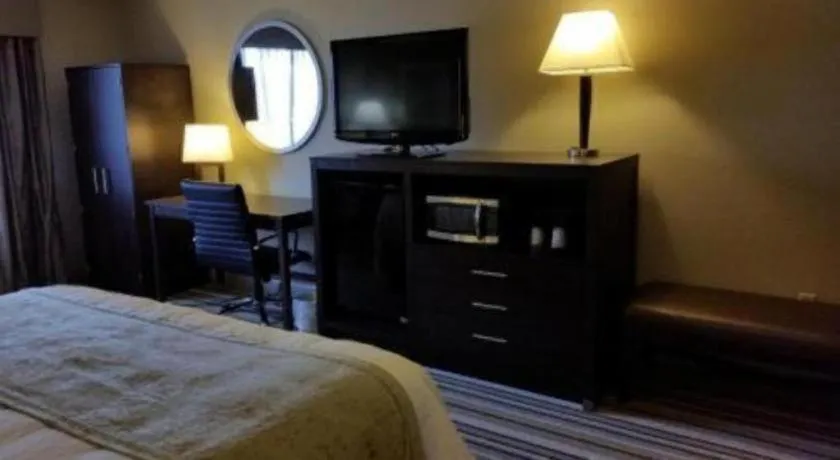 Bed in Best Western Stanton Inn