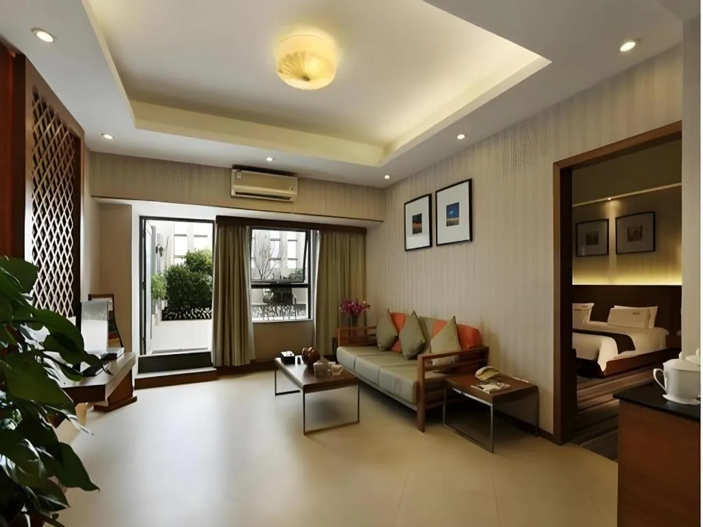 South China Laguna Hotel