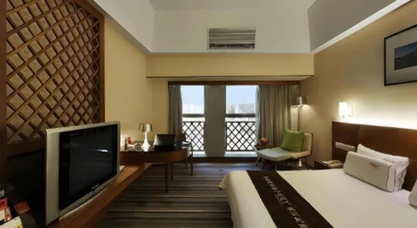 Bed in South China Laguna Hotel