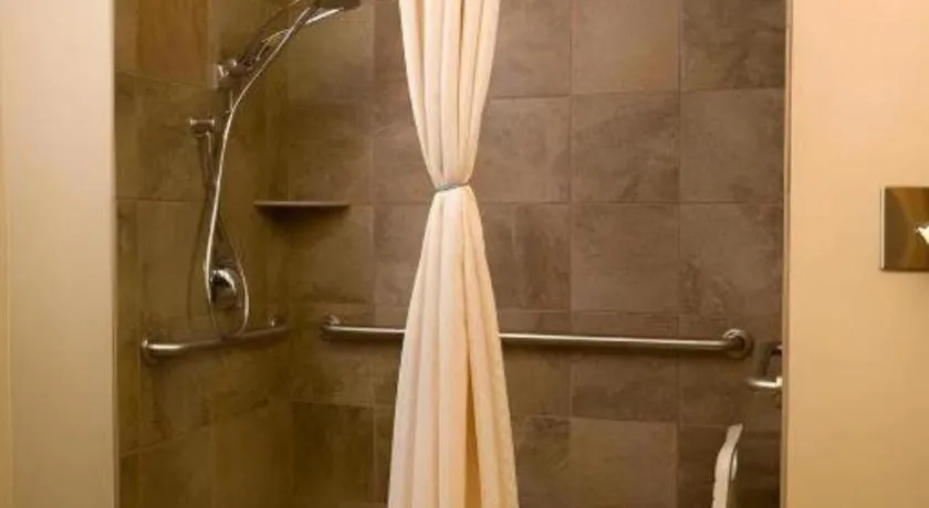 Quality Inn & Suites Detroit Lakes