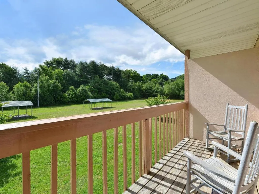 Americas Best Value Inn Canton, NC