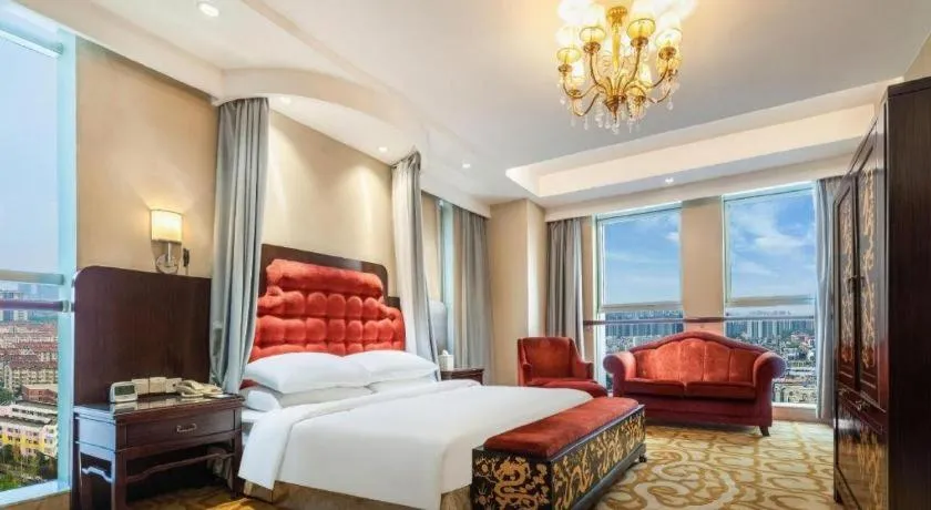 Bed in New Century Hotel Nanjing