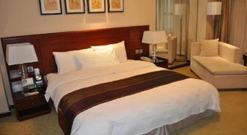 Bed in Ramada Plaza Shenyang Citycenter