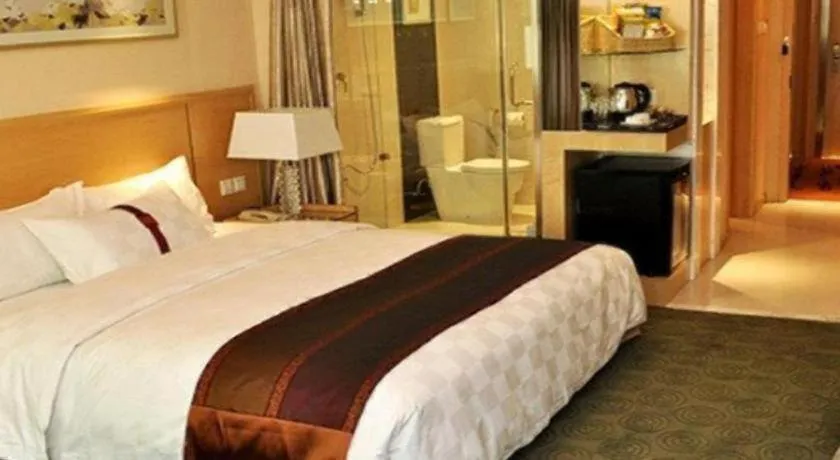 Bed in Ramada Plaza Shenyang Citycenter