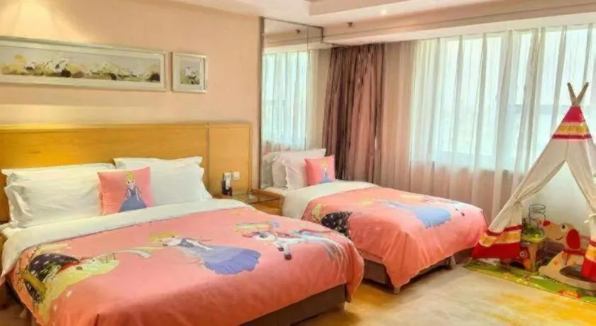 Bed in Ramada Plaza Shenyang Citycenter