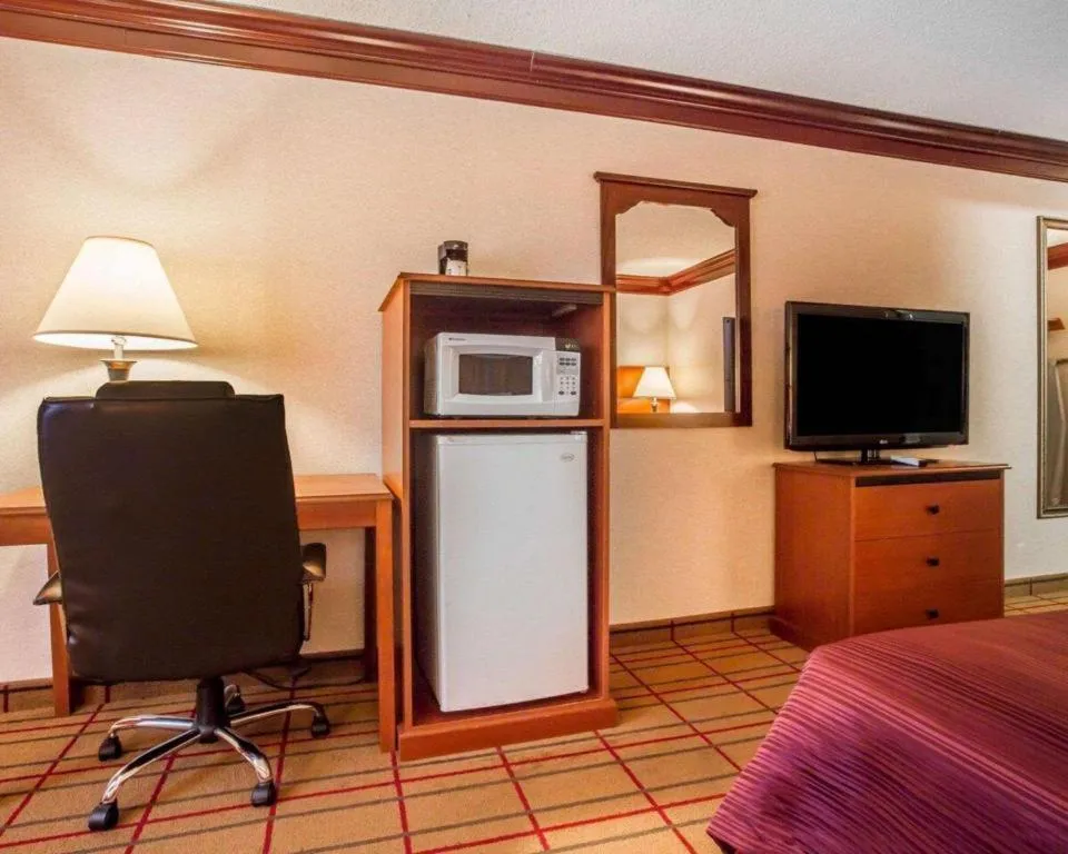 Quality Inn & Conference Center Brattleboro North