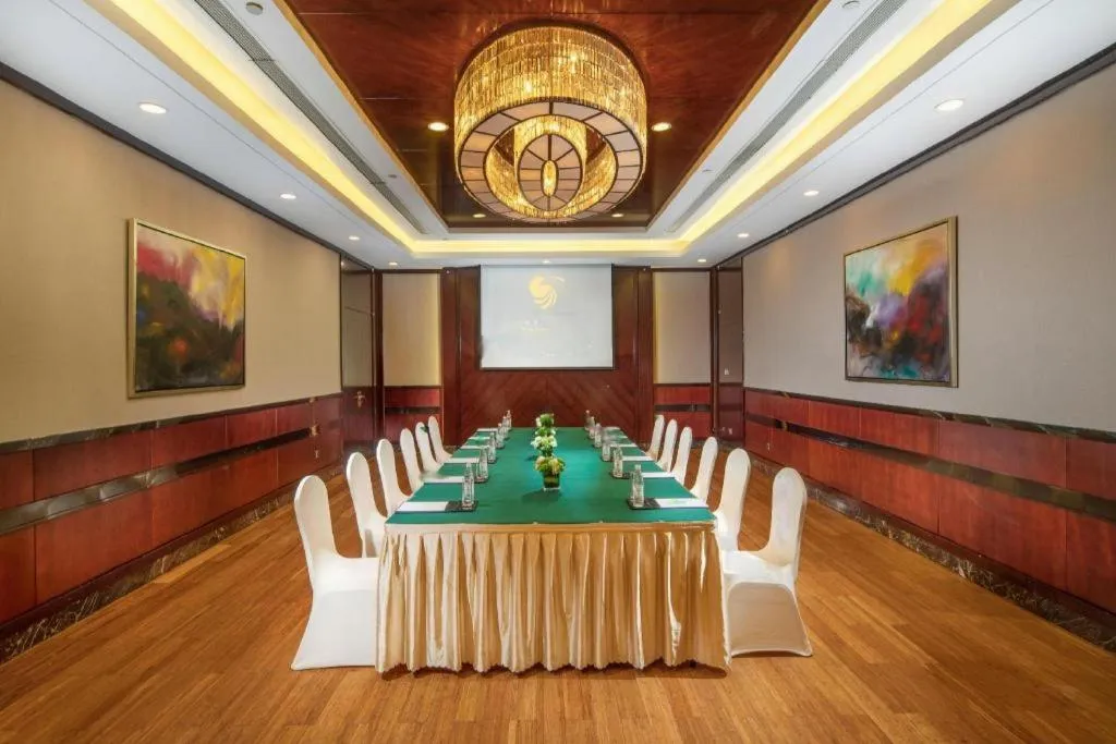 Kunming Golden Eagle Summit Hotel