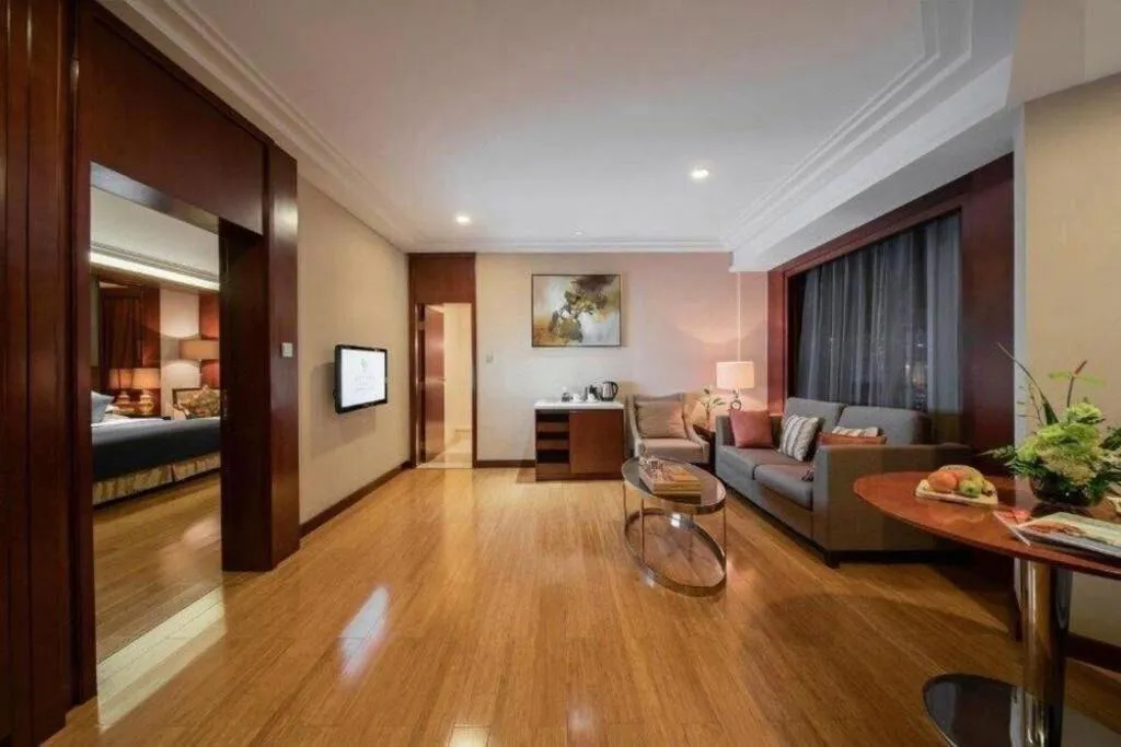 Bed in Kunming Golden Eagle Summit Hotel