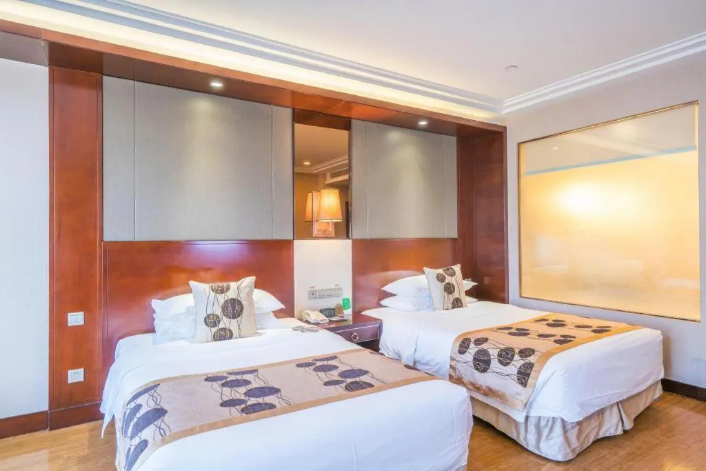 Bed in Kunming Golden Eagle Summit Hotel