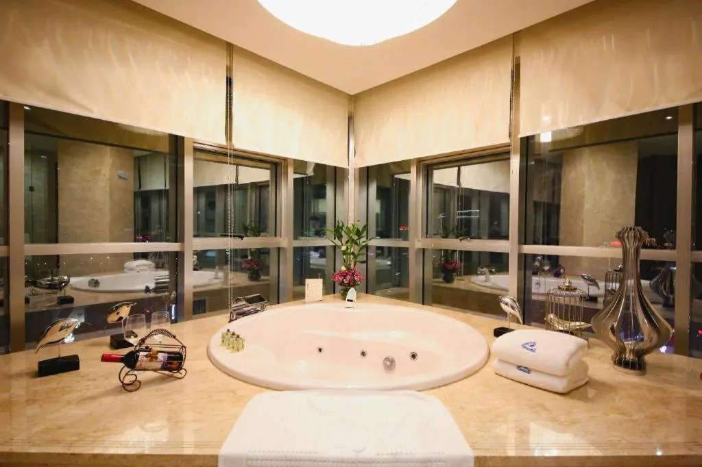 Yueyang Grand Skylight Hotel