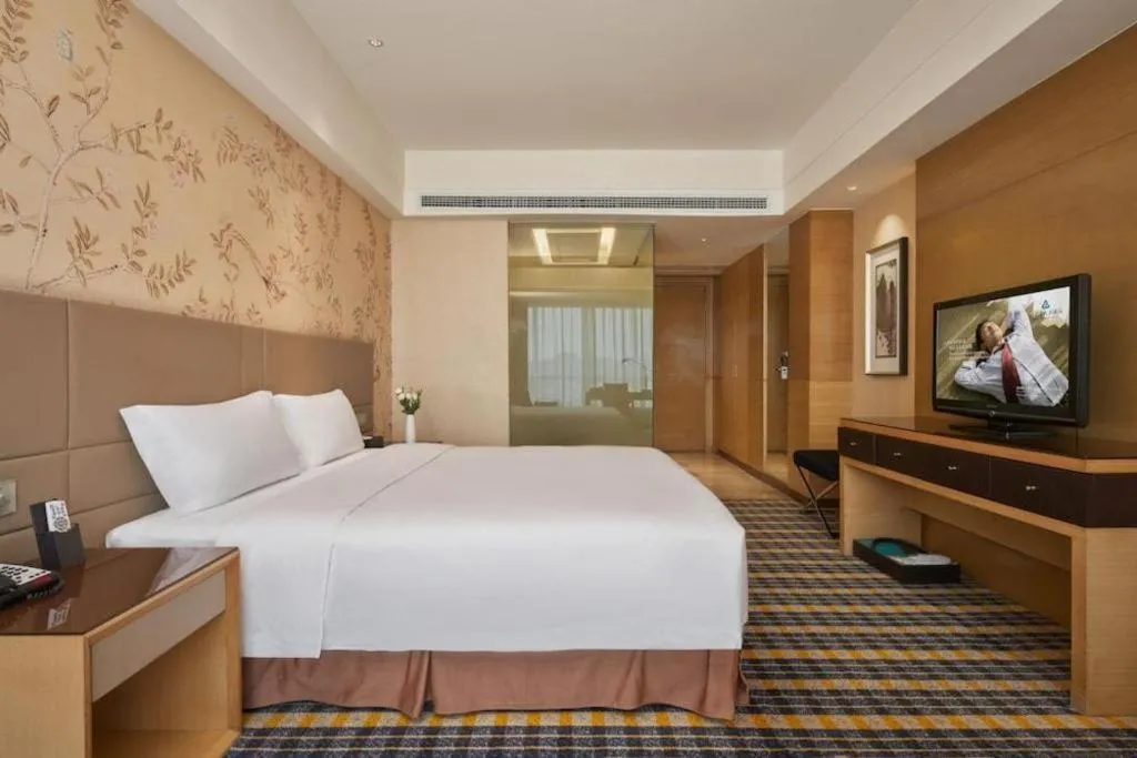Bed in Yueyang Grand Skylight Hotel
