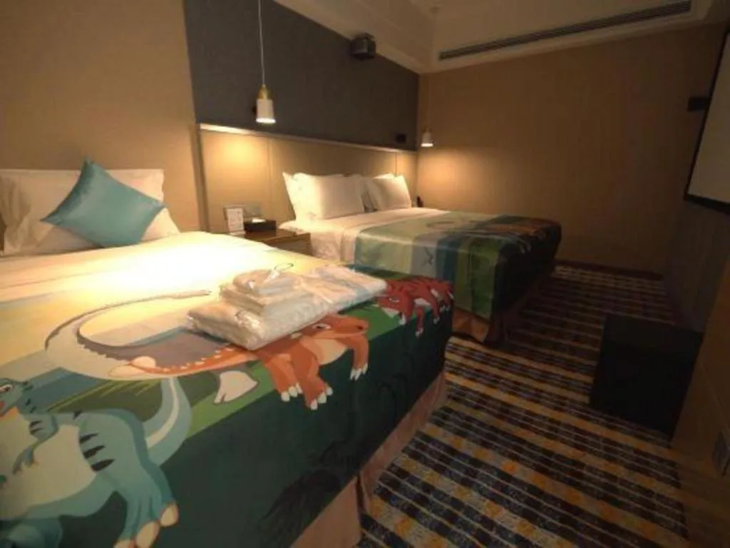 Bed in Yueyang Grand Skylight Hotel