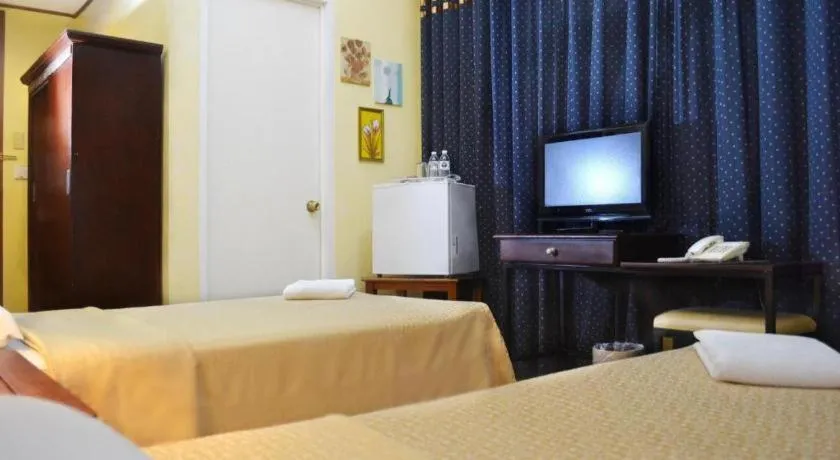 Bed in Subic Park Hotel