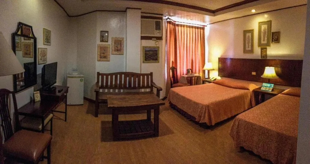 Bed in Subic Park Hotel
