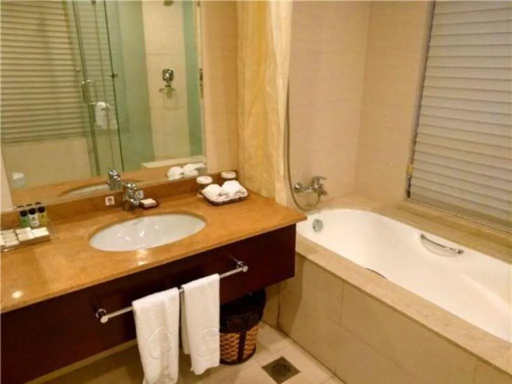 Zhong Yi Peng Ao Hotel