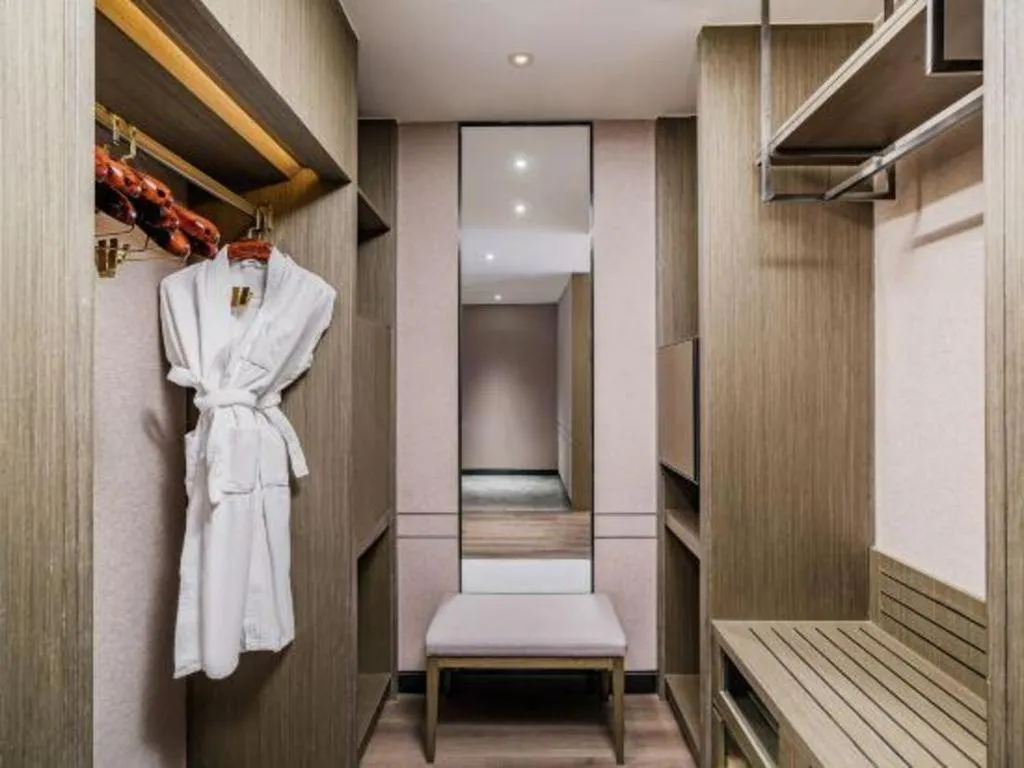 Zhong Yi Peng Ao Hotel