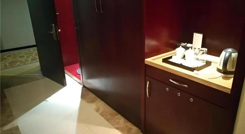 Zhong Yi Peng Ao Hotel