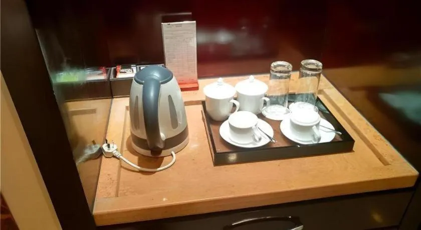 Zhong Yi Peng Ao Hotel