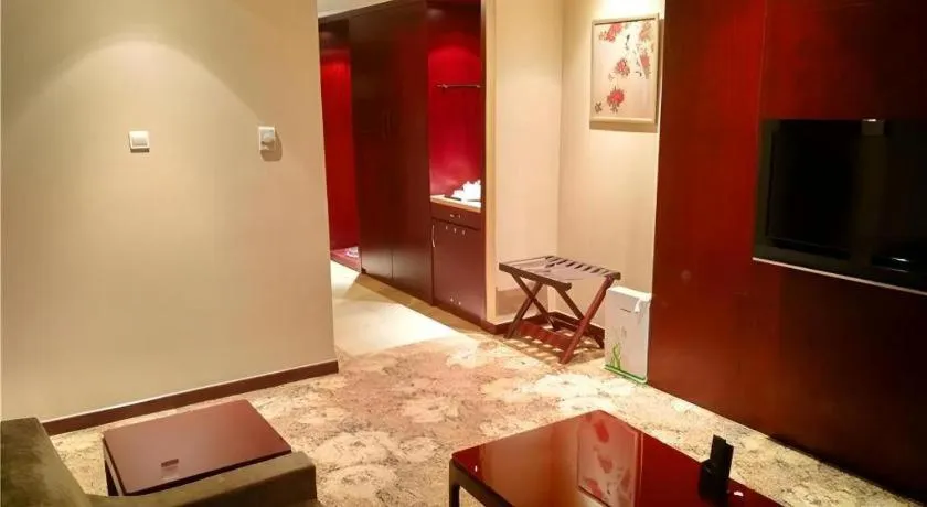 Zhong Yi Peng Ao Hotel