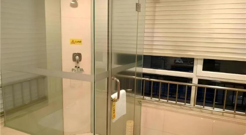 Zhong Yi Peng Ao Hotel