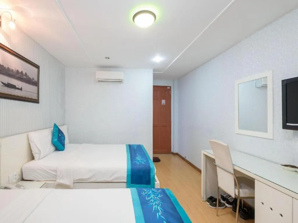 Bed in Blue River Hotel