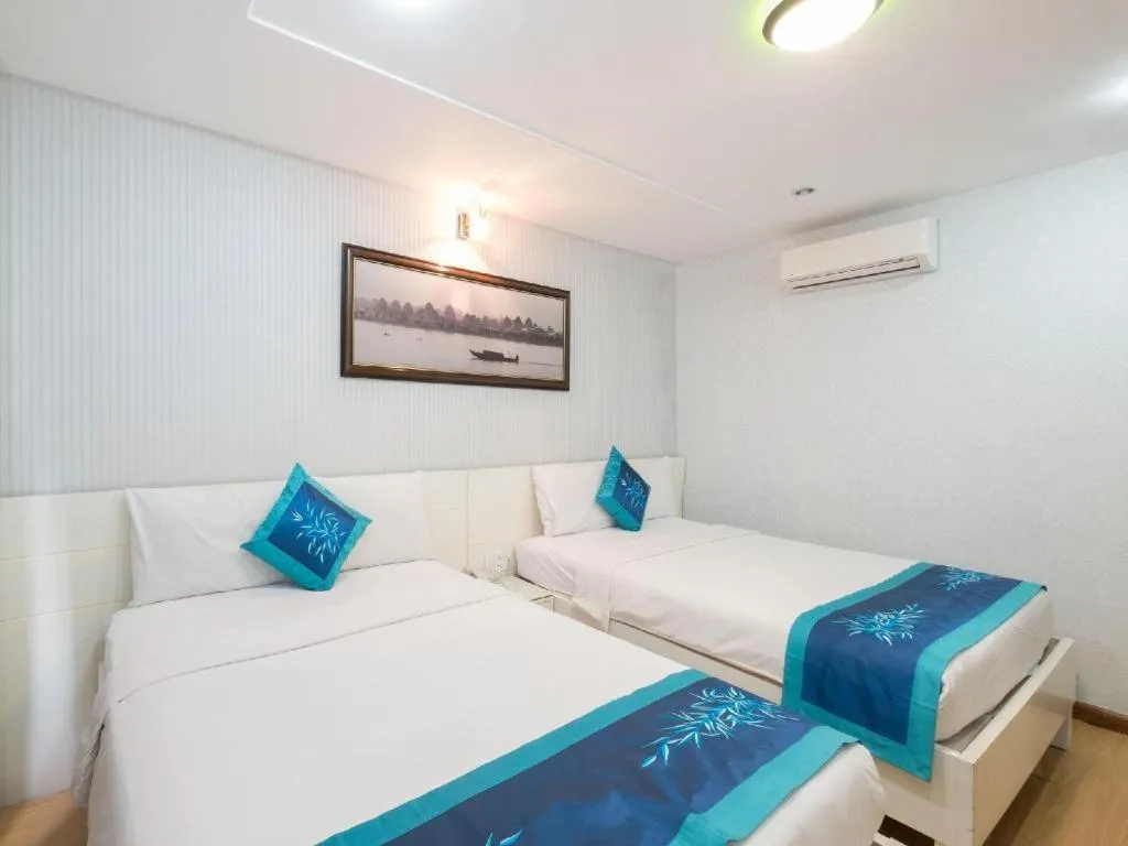 Bed in Blue River Hotel