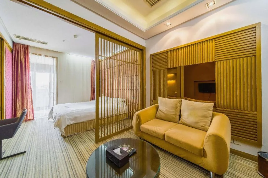 Bed in Silver Art Hotel