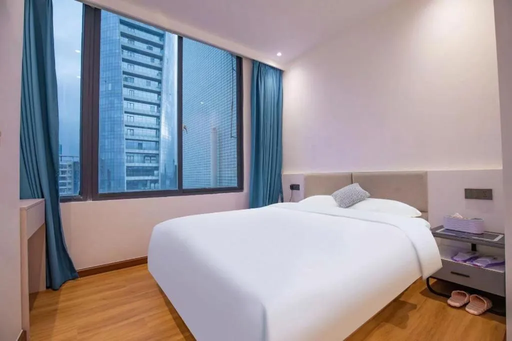 Bed in Silver Art Hotel