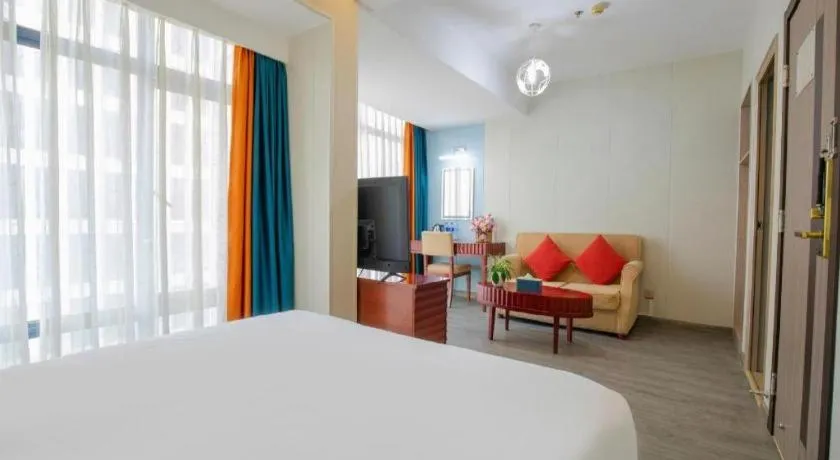 Bed in Silver Art Hotel