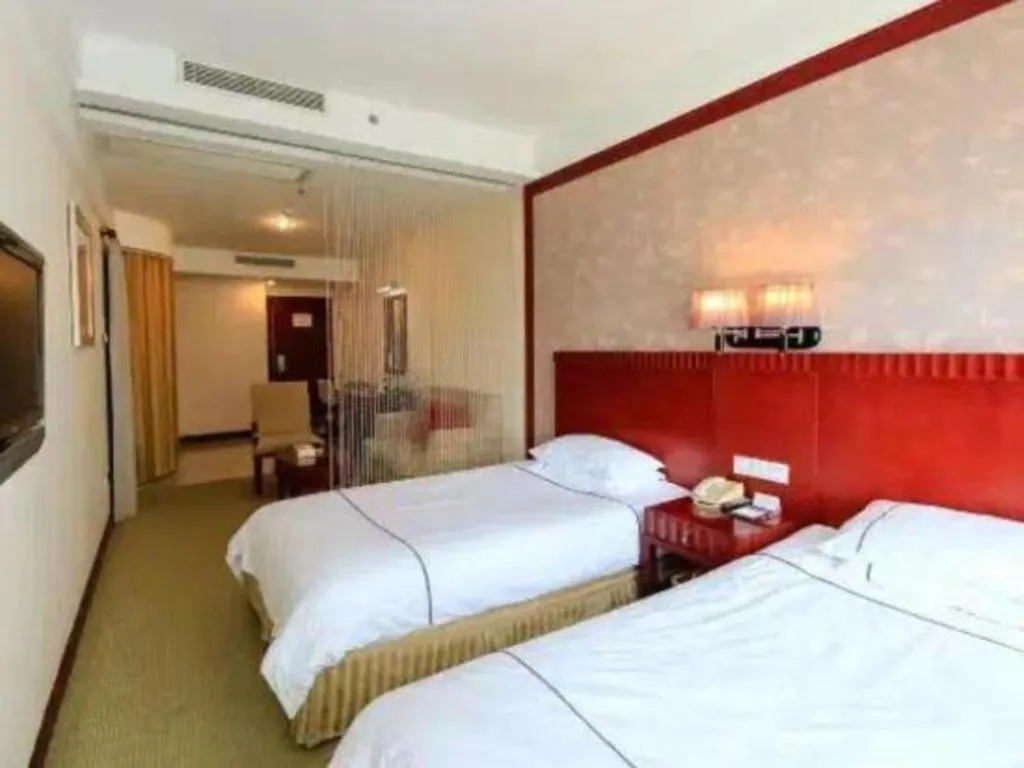 Bed in Silver Art Hotel