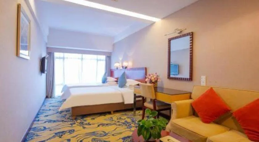 Bed in Silver Art Hotel