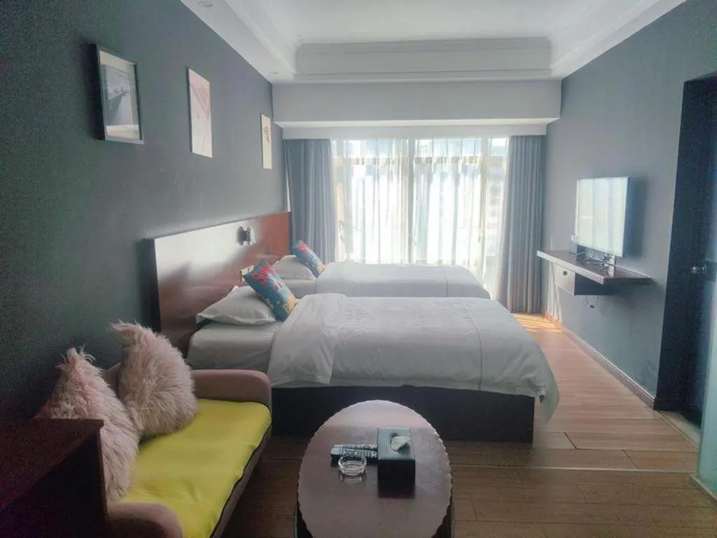 Bed in Silver Art Hotel