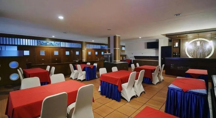 Alexander Hotel Tegal