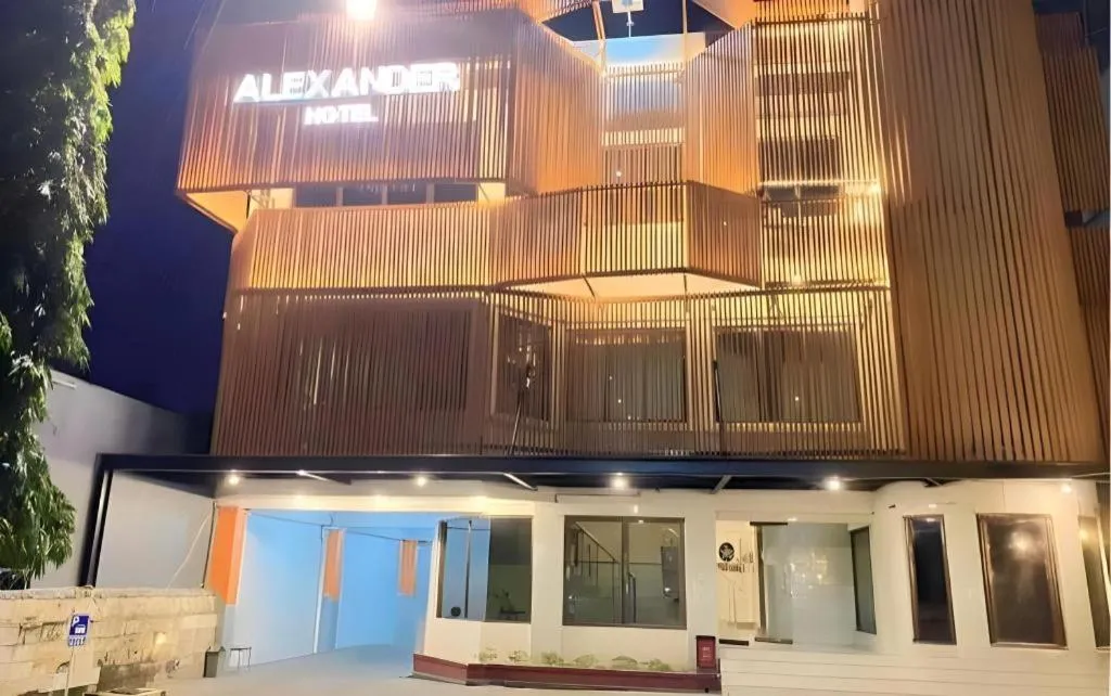 Alexander Hotel Tegal