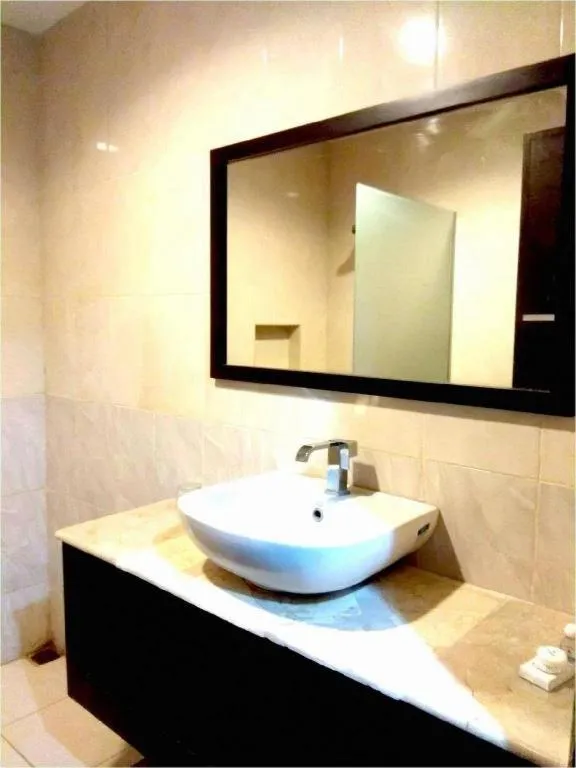 Alexander Hotel Tegal