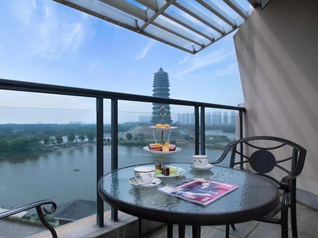 Hangzhou Blossom Water Museum Hotel