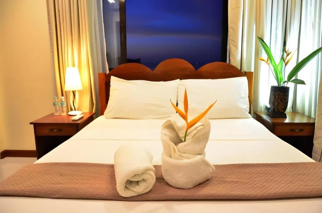 Bed in Ipil Suites El Nido