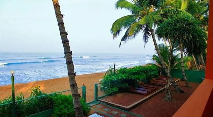 OYO 246 Roy Villa Beach Hotel